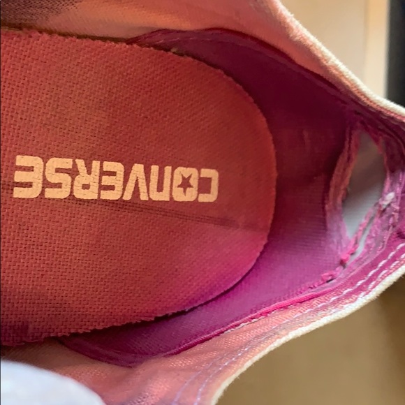 Women’s Converse - Picture 8 of 8